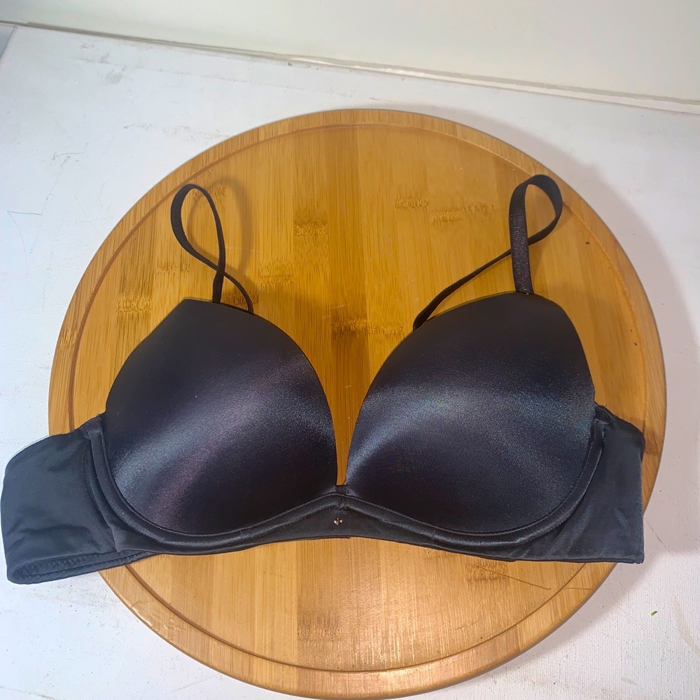 Victoria’s Secret Women's 34B Bra Biofit  Uplift Dark Gray  w/ Underwire